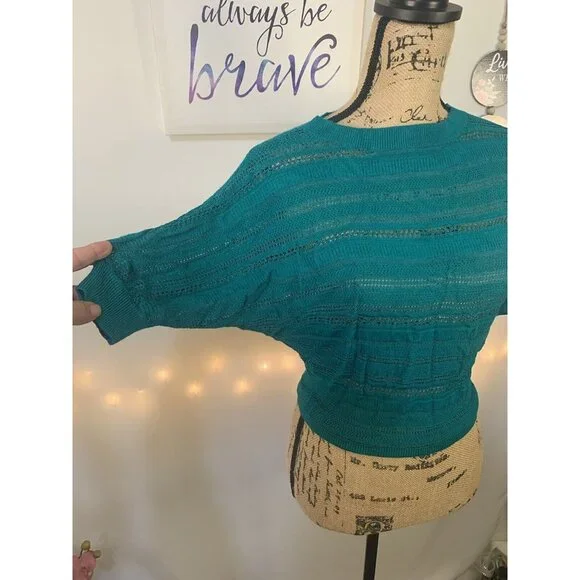 (B-61)‎Express Women’s XS Green Open Knit Sweater Short Sleeve 100% Rayon Lightw - Picture 6 of 9